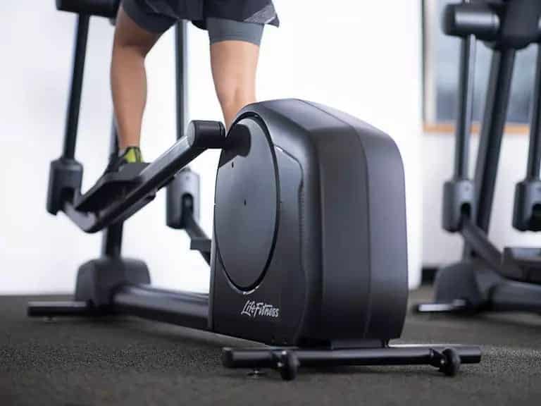 Life Fitness Elliptical Cross-Trainer - Image 3