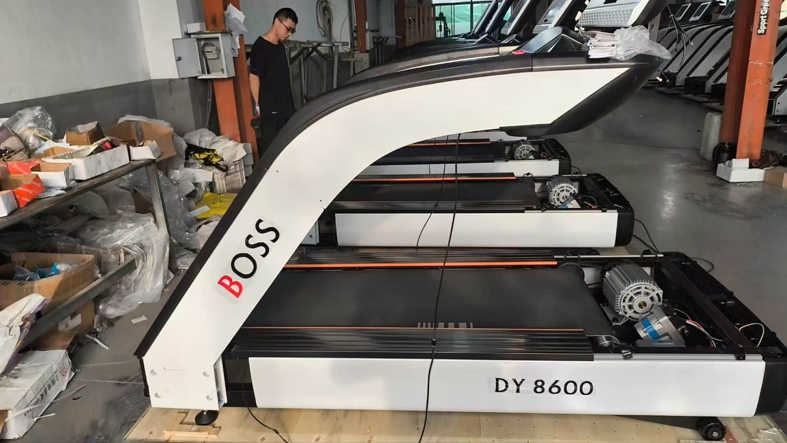 8HP Boss Commercial Treadmill (DY8600) - Image 2