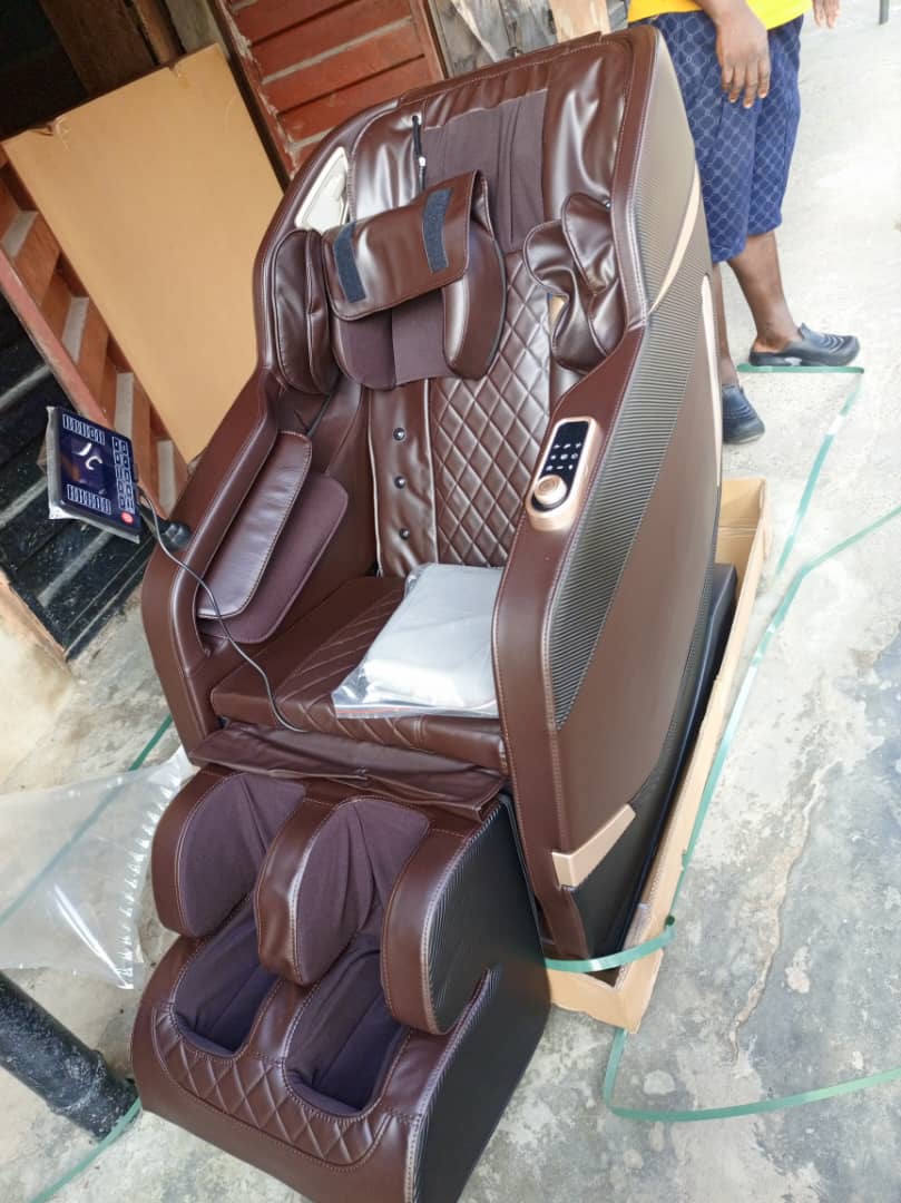 Full Swing Executive Massage Chair with Head Massager - Image 2